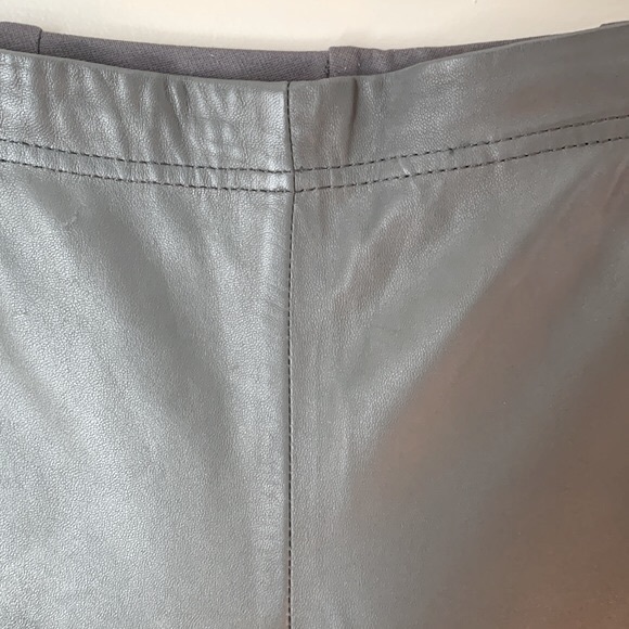 Guess by Marciano size 8 grey lamb leather leggings - Picture 5 of 14